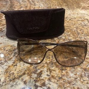 Tom Ford Eugenia Sunglasses w/ case